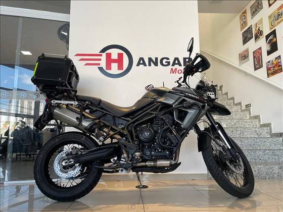 TRIUMPH TIGER 800 XCA 
